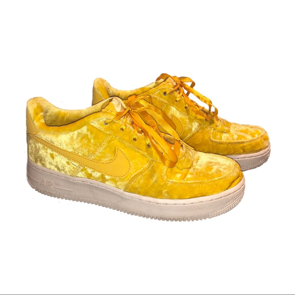 Nike LV8 Air Force 1 Velvet Yellow Mineral Gold
